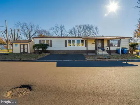 3009 Chandler Dr #T 3009, Morrisville, PA 19067