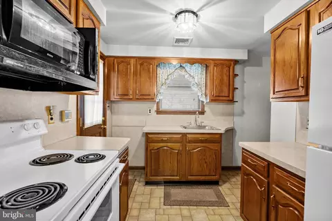 2613 Filbert Ave, Croydon, PA 19021 photo 7