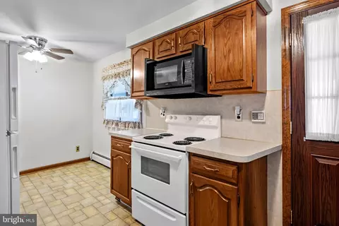 2613 Filbert Ave, Croydon, PA 19021 photo 8