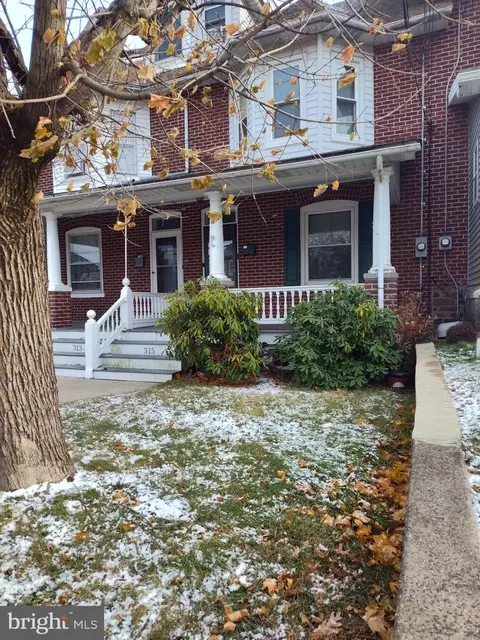 315 S 5th St, Perkasie, PA 18944