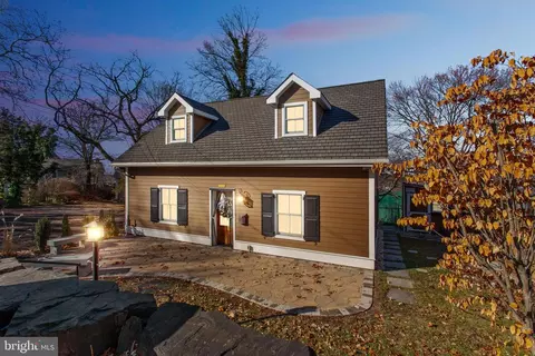 150 N Church St, Doylestown, PA 18901