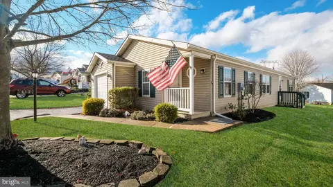413 Redbird Ct, New Hope, PA 18938