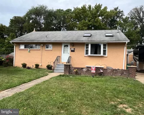 3525 Rockview Dr, Bristol, PA 19007