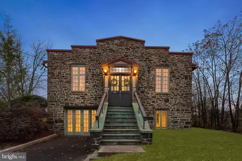 814 Kellers Church Rd, Ottsville, PA 18942