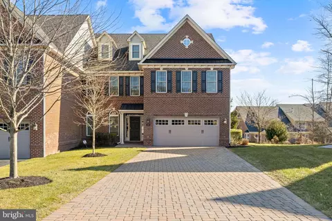 87 Rittenhouse Cir, Newtown, PA 18940