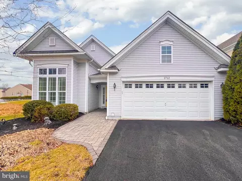 1712 Hayes Rd, Yardley, PA 19067