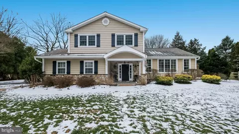 5744 Village Ln, Doylestown, PA 18902