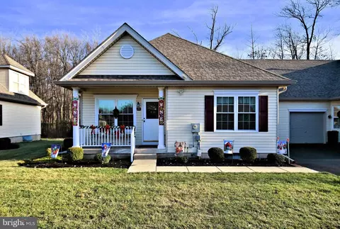 43 Regents Ct, Bensalem, PA 19020