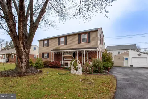 4700 Eugene Dr, Bristol, PA 19007