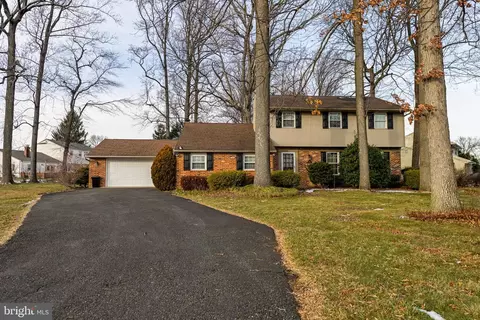 250 Bloomfield Rd, Warminster, PA 18974