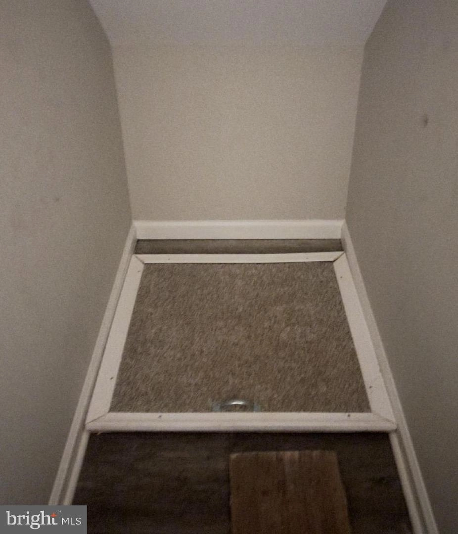 Entry Way - 1311 State Rd, Croydon, PA 19021 photo 10 of 10