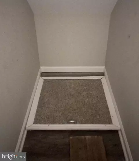 Entry Way - 1311 State Rd, Croydon, PA 19021 photo 10 of 10