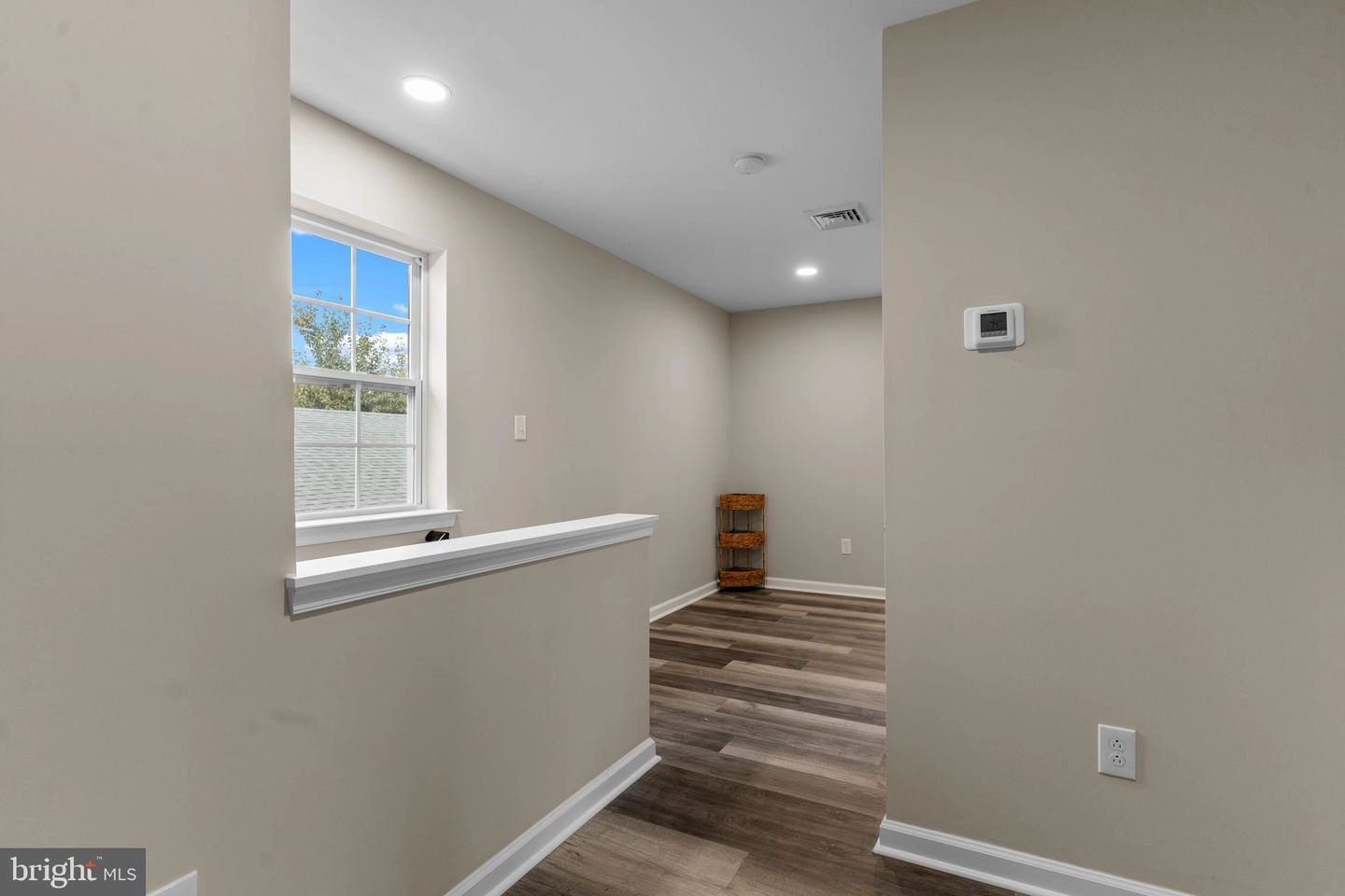Entry Way - 1311 State Rd, Croydon, PA 19021 photo 9 of 10