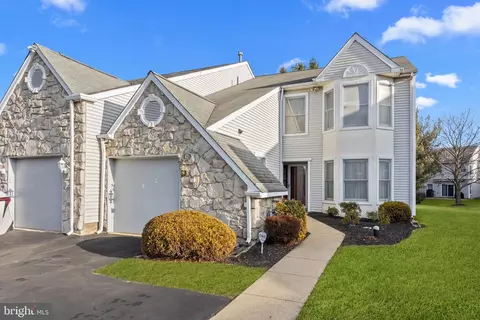 47 Kanon Ct, Newtown, PA 18940
