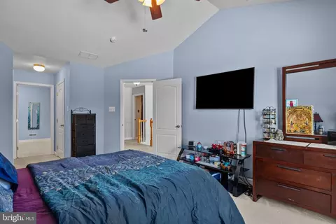 Bedroom - 4635 Old Oak Rd, Doylestown, PA 18902 photo 3 of 3