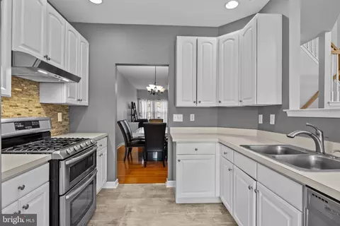 Kitchen - 4635 Old Oak Rd, Doylestown, PA 18902 photo 1 of 2