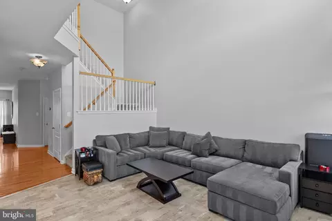 Entry Way - 4635 Old Oak Rd, Doylestown, PA 18902 photo 3 of 10