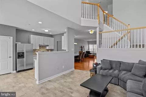 Entry Way - 4635 Old Oak Rd, Doylestown, PA 18902 photo 1 of 10
