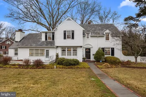 912 Greenway Ave, Yardley, PA 19067