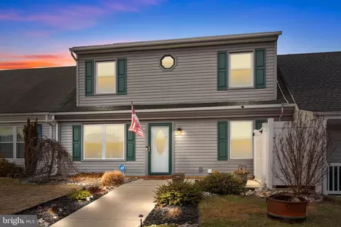 5718 Dunbar Ct, Bensalem, PA 19020