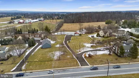 147 S Baringer Ave, Perkasie, PA 18944