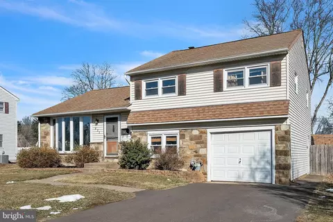 873 Pine Rd, Warminster, PA 18974 photo 5