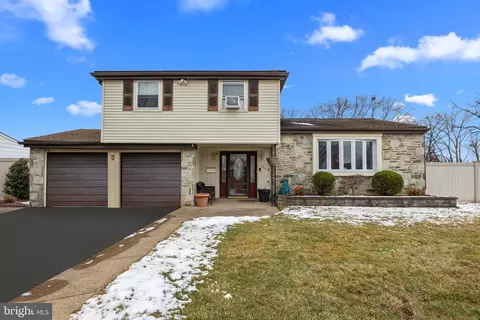 1668 Radburn Rd, Bensalem, PA 19020
