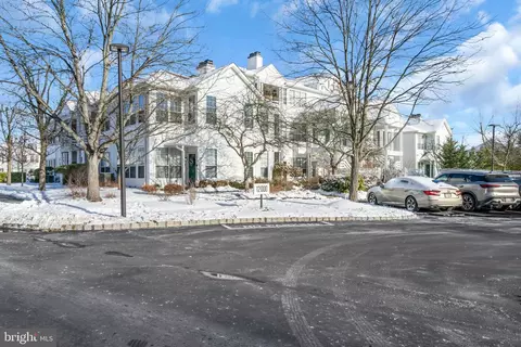 12106 Cornerstone Dr, Yardley, PA 19067
