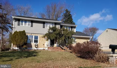 207 Welsford Rd, Fairless Hills, PA 19030