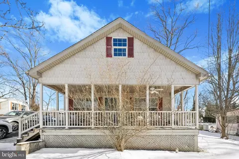 29 Pennsylvania Ave, Bensalem, PA 19020
