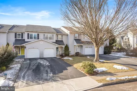 28 Deer Run Rd, Perkasie, PA 18944