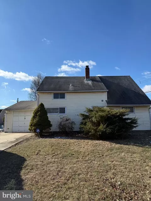 Exterior - 19 Crosswood Ln, Levittown, PA 19055 photo 1 of 3