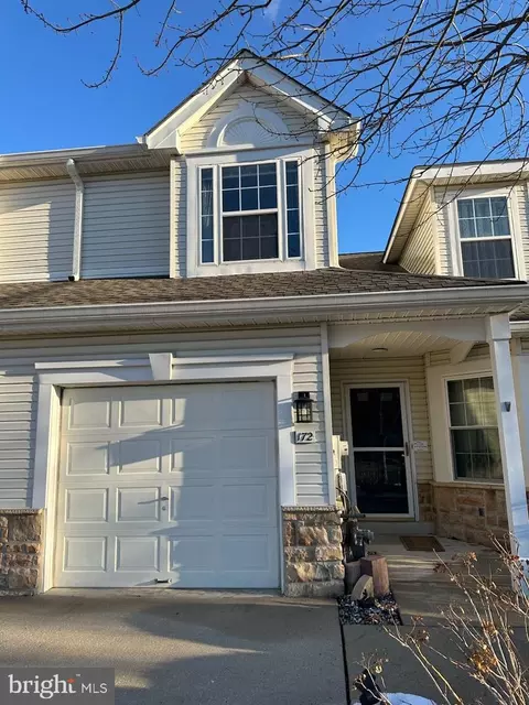 172 Progress Dr, Doylestown, PA 18901 photo 2