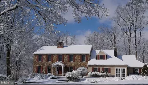 3130 Millhurst Ln, Doylestown, PA 18902