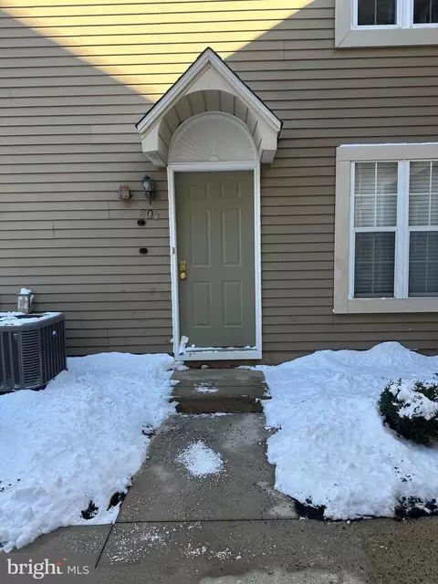 805 Society Pl, Newtown, PA 18940