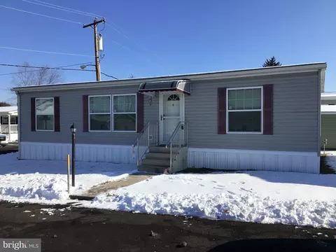 2304 Brownsville Rd #T B-01, Feasterville Trevose, PA 19053