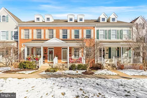 7 Kirkbride Ln, Doylestown, PA 18901
