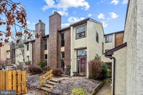 90 Palace Ct, Chalfont, PA 18914