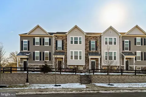 26 Hamilton St, Chalfont, PA 18914