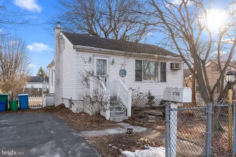 1758 Prospect Ave, Croydon, PA 19021