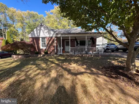209 Stratford Dr, Churchville, PA 18966