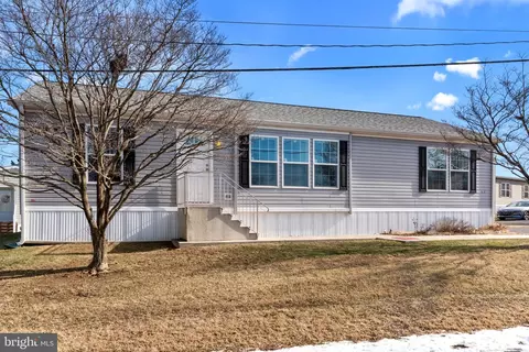 2304 Brownsville Rd #T G-14, Feasterville Trevose, PA 19053