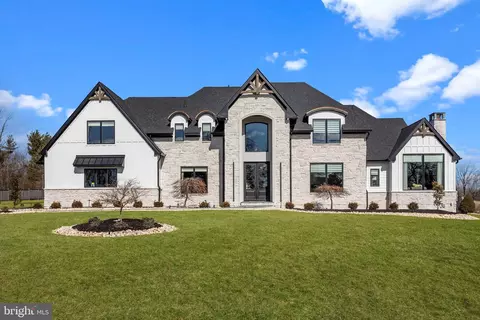 7 Buckman Dr, Newtown, PA 18940