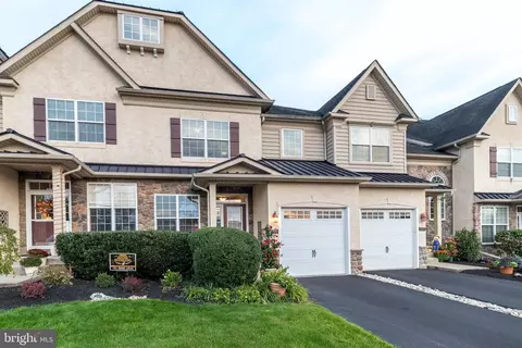 3219 Meadowview Cir, Furlong, PA 18925