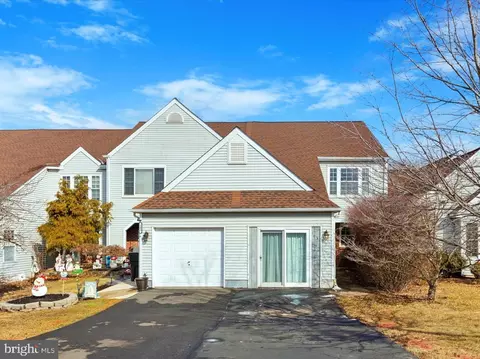 103 Wigton Cir, Perkasie, PA 18944