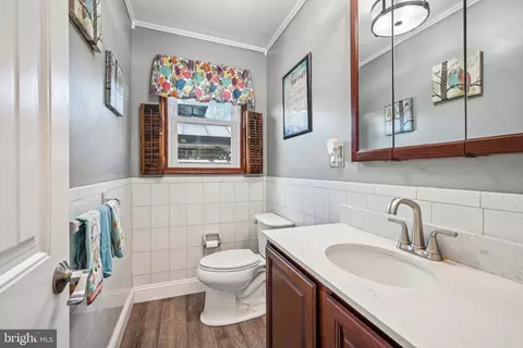 Bath - 981 Mueller Rd, Warminster, PA 18974 photo 1 of 6