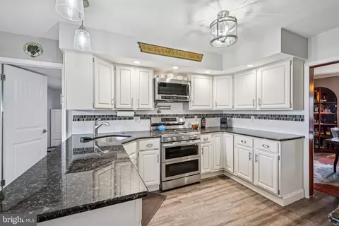 Kitchen - 981 Mueller Rd, Warminster, PA 18974 photo 4 of 4