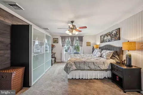 Bedroom - 981 Mueller Rd, Warminster, PA 18974 photo 2 of 9