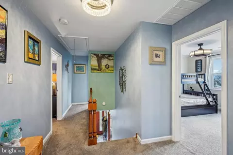 Entry Way - 981 Mueller Rd, Warminster, PA 18974 photo 4 of 4