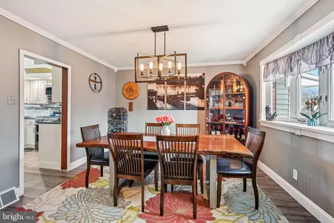 Dining - 981 Mueller Rd, Warminster, PA 18974 photo 1 of 3